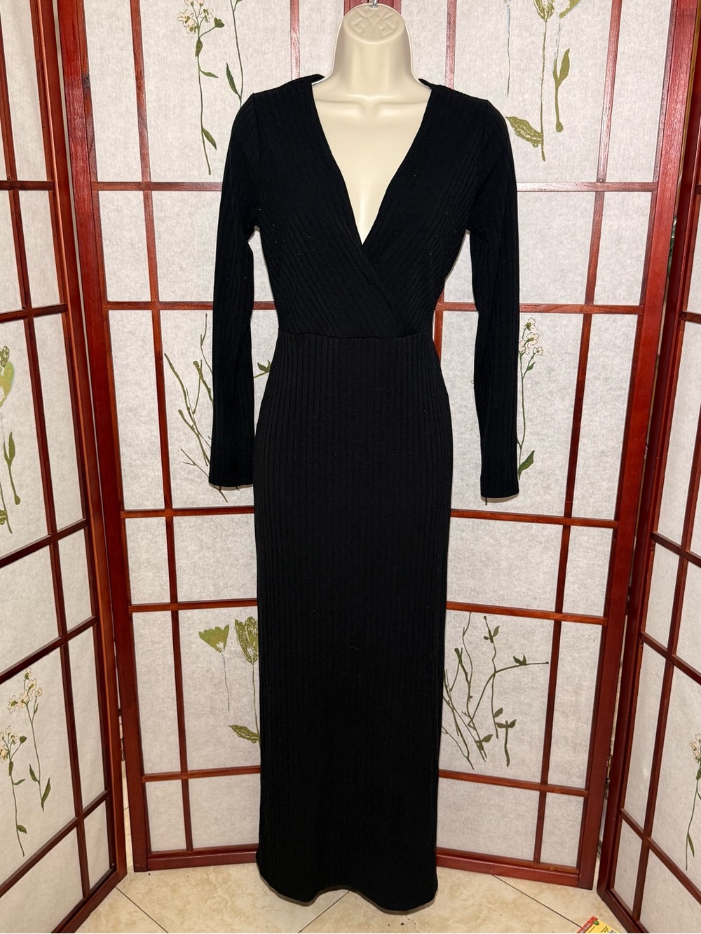 Express Women’s S Black Ribbed Knit Empire Waist Midi Dress long sleeve